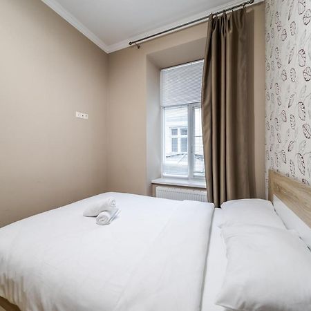 Apartment On Stavropihiiska Street 1 Львов Экстерьер фото