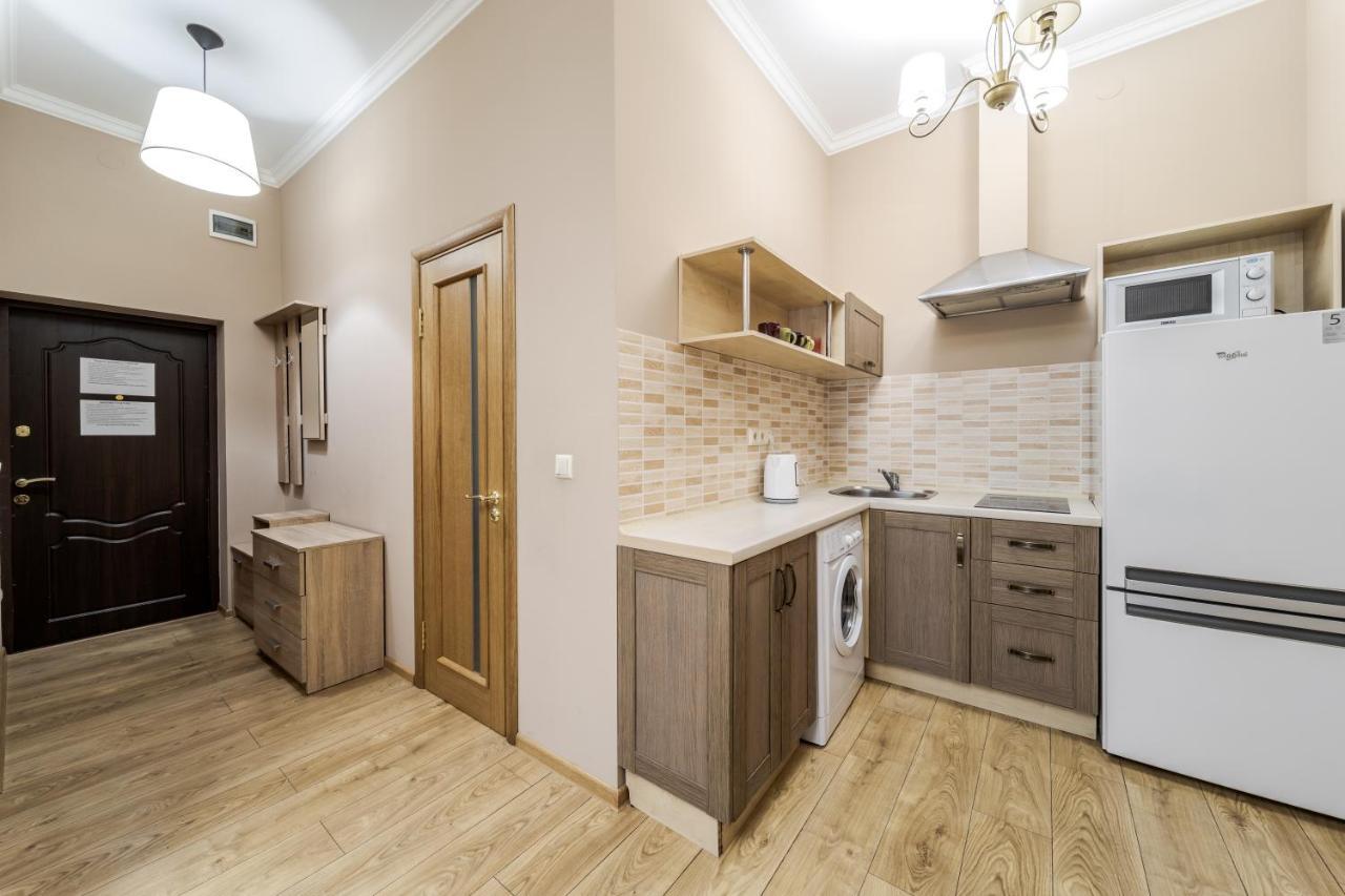 Apartment On Stavropihiiska Street 1 Львов Экстерьер фото