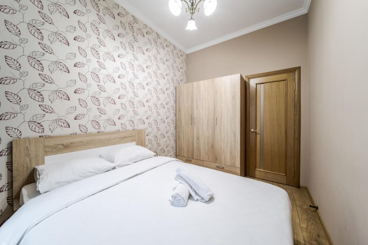 Apartment On Stavropihiiska Street 1 Львов Экстерьер фото